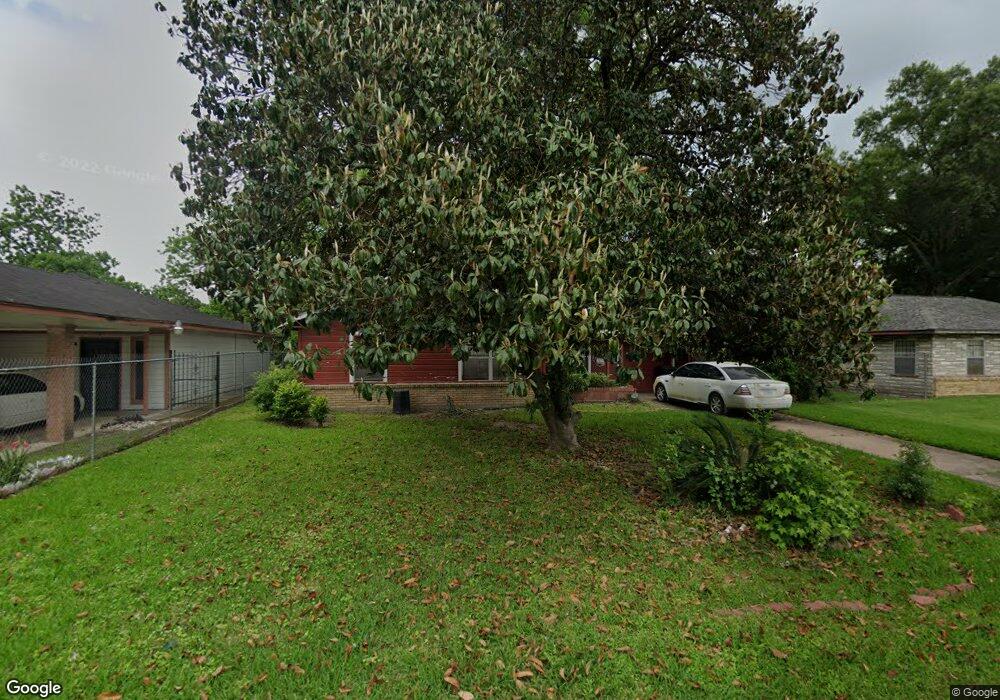 7306 Yoe St, Houston, TX 77016 - photo 1