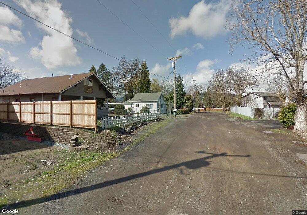 216 Snowy Butte Rd, Central Point, OR 97502 - photo 1