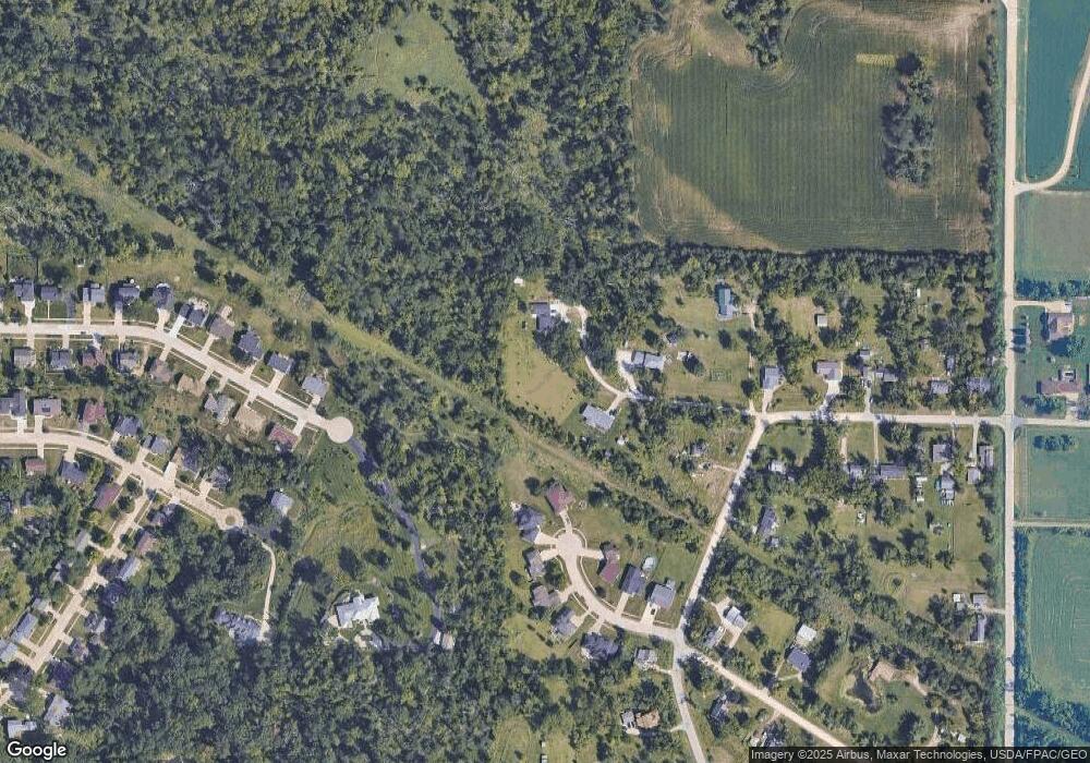 4714 Korff Rd, Cedar Rapids, IA 52403 - photo 1