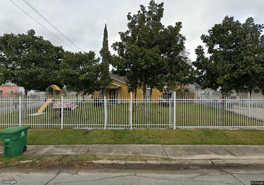 7403 Lakehurst Dr, Houston, TX 77087 - photo 1