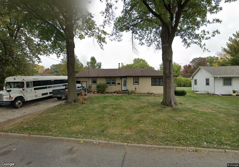 800 S 14th Ave W, Newton, IA 50208 - photo 1