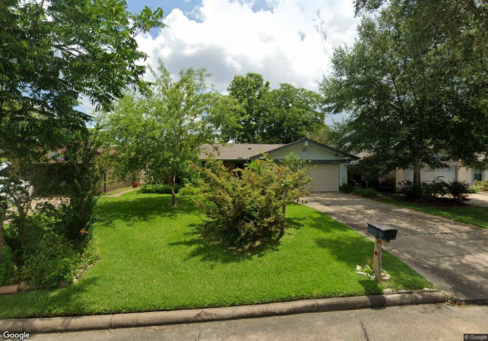 17003 Barcelona Dr, Friendswood, TX 77546 - photo 1
