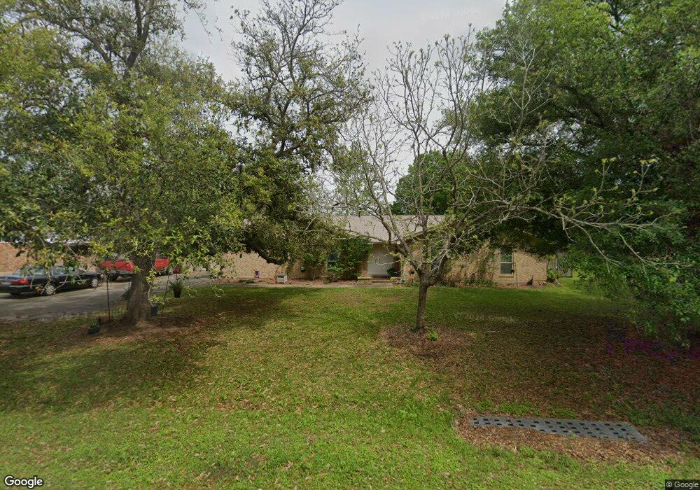 131 San Bernard St, Bay City, TX 77414 - photo 1