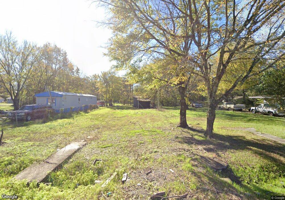 1116 E 1st St, Stuttgart, AR 72160 - photo 1