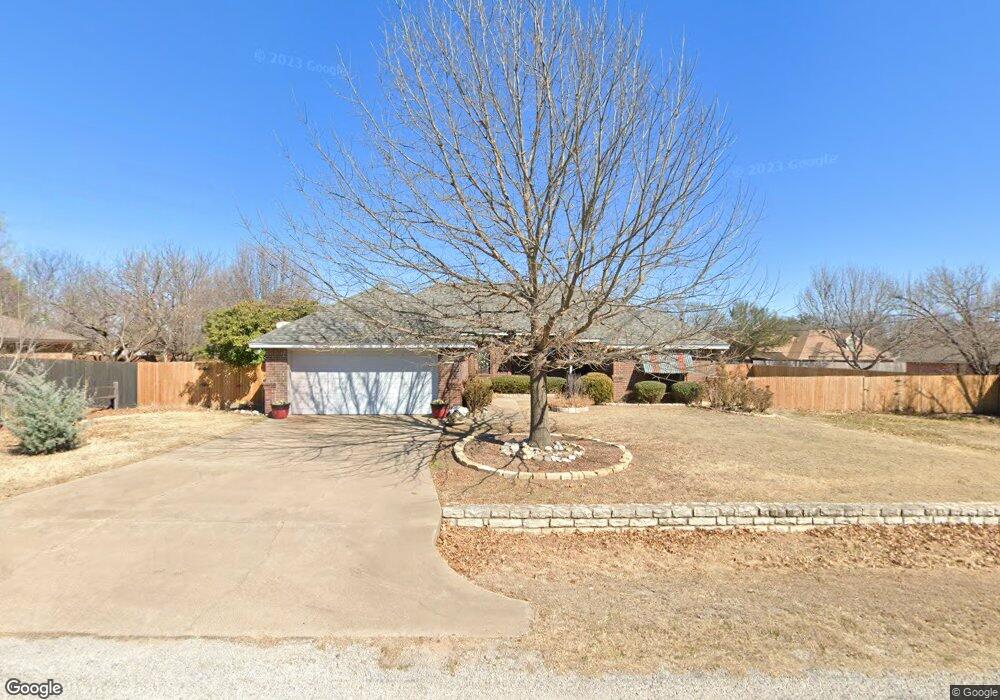 3205 Crockett St, Granbury, TX 76049 - photo 1