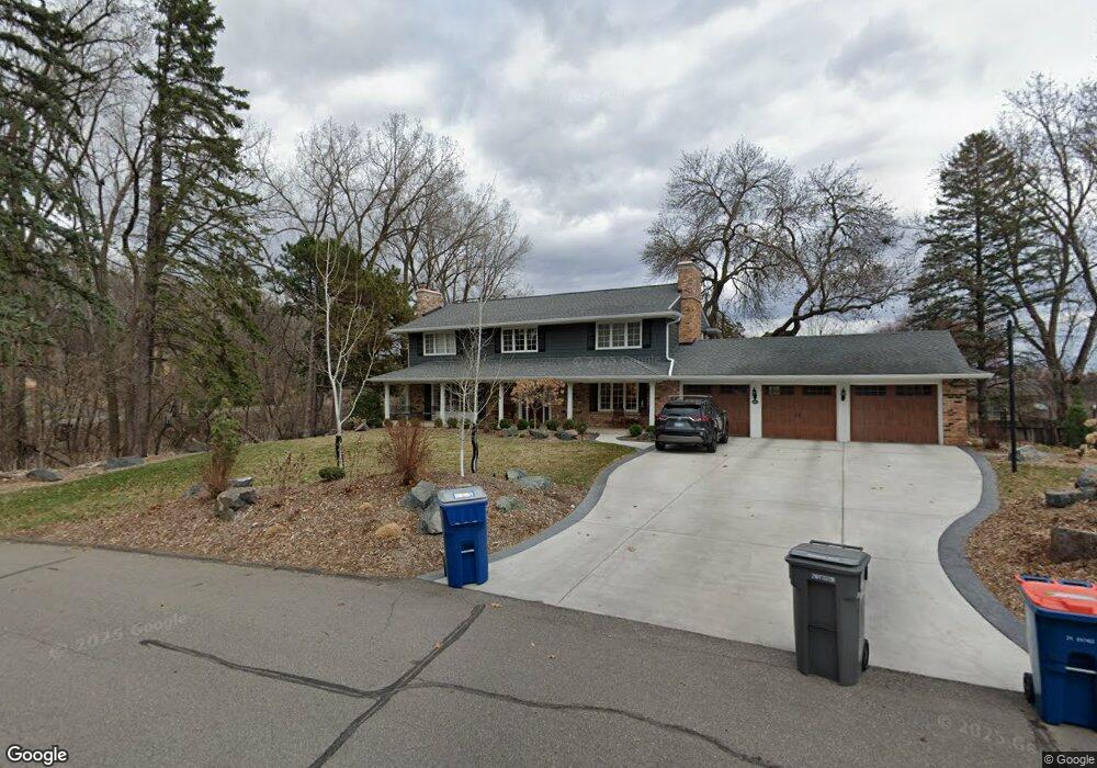 4924 Coventry Rd W, Minnetonka, MN 55345 - photo 1