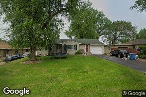 214 Orchard Ct, Silvis, IL 61282