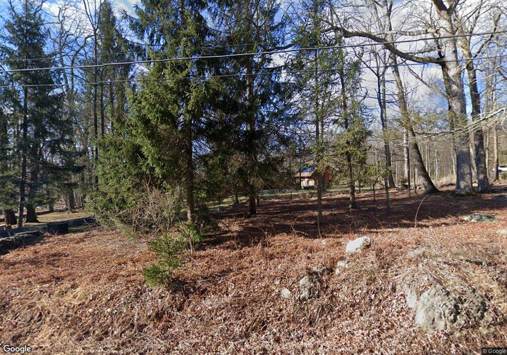 68 Buttonwood Rd, Bloomingburg, NY 12721 - photo 1