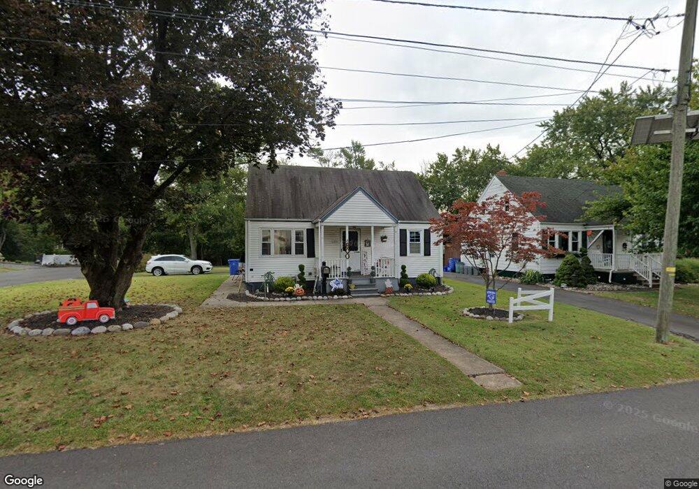 606 Seneca Ave, Middlesex, NJ 08846 - photo 1