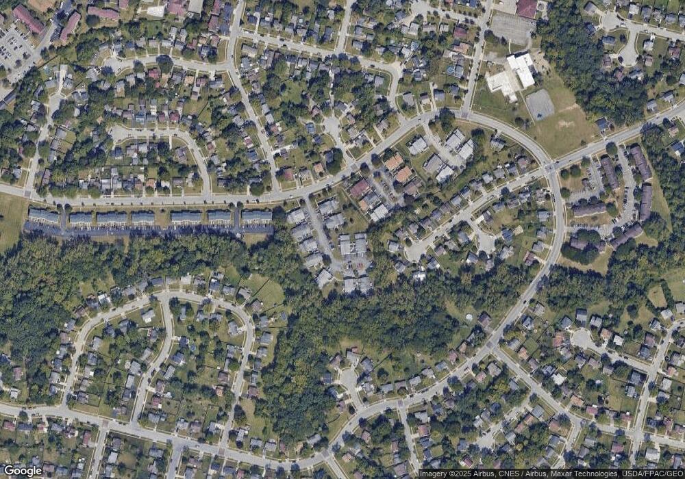 704 Cherry Hollow Rd, Columbus, OH 43228 - photo 1