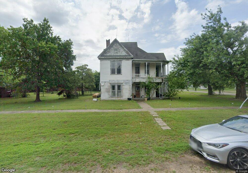 317 W Walnut St, Whitewright, TX 75491 - photo 1