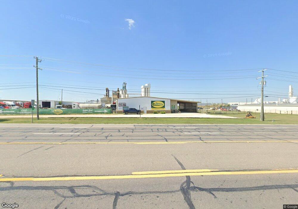 2401 N Main St, Cleburne, TX 76033 - photo 1