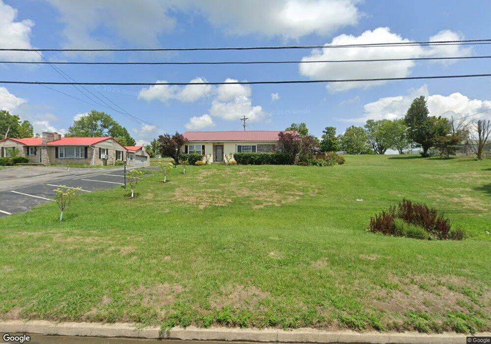 993 S College St, Harrodsburg, KY 40330 - photo 1