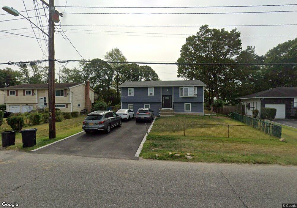 438 Moffitt Blvd, Islip, NY 11751 - photo 1