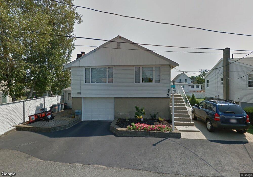 9 Althorn St, Saugus, MA 01906 - photo 1