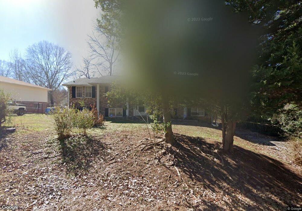 404 Adams Mill Rd, Mauldin, SC 29662 - photo 1