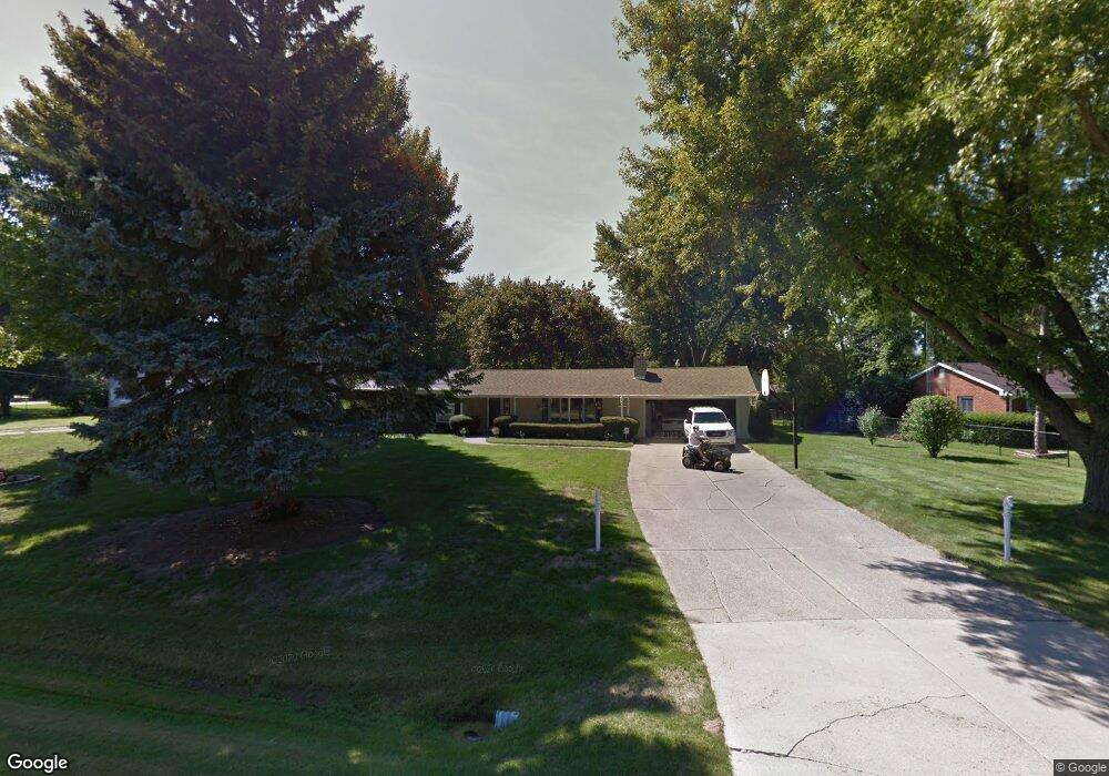 1112 Woodnoll Dr, Flint, MI 48507 - photo 1