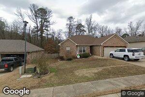 2521 Springhill Village Dr, Bryant, AR 72022