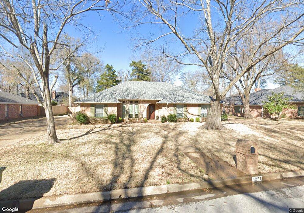 1205 Wimbledon Dr, Tyler, TX 75703 - photo 1