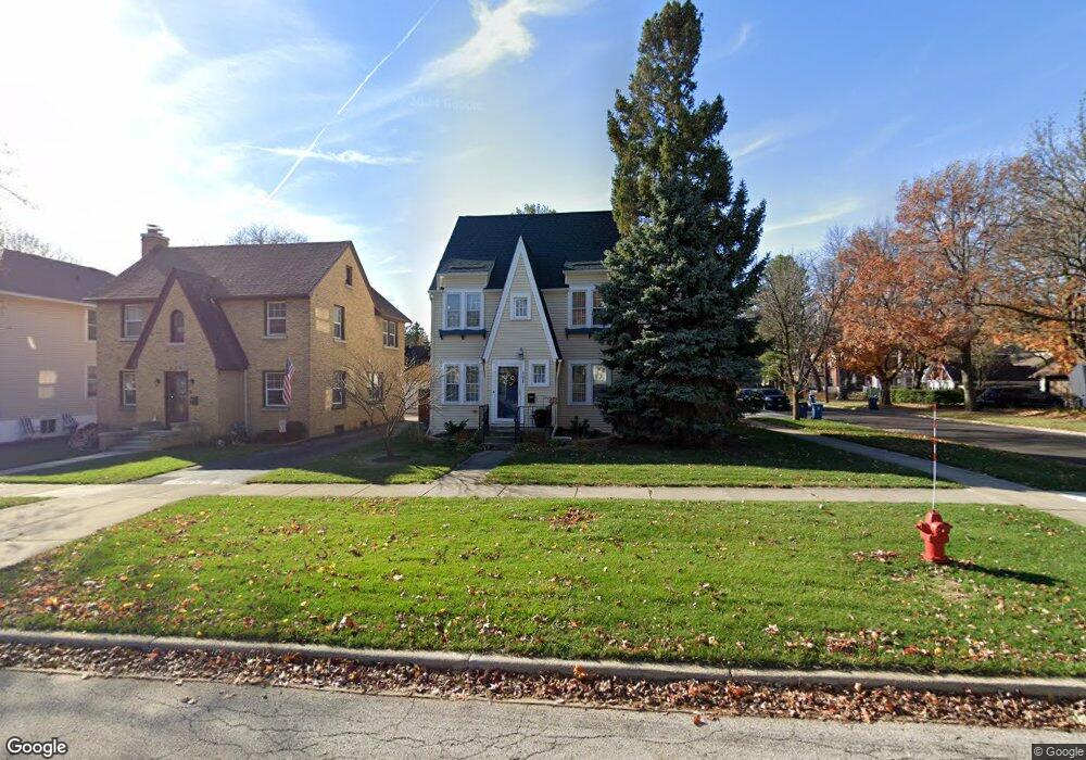 201 S Commonwealth Ave, Aurora, IL 60506 - photo 1