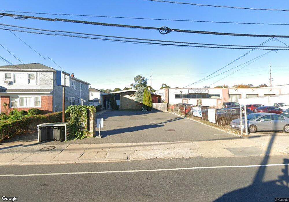 550 Rockaway Ave, Valley Stream, NY 11581 - photo 1