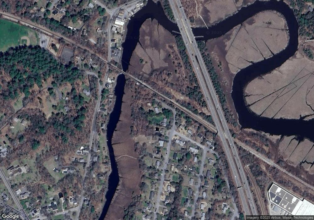 36 Riverside Dr, Kingston, MA 02364 - photo 1