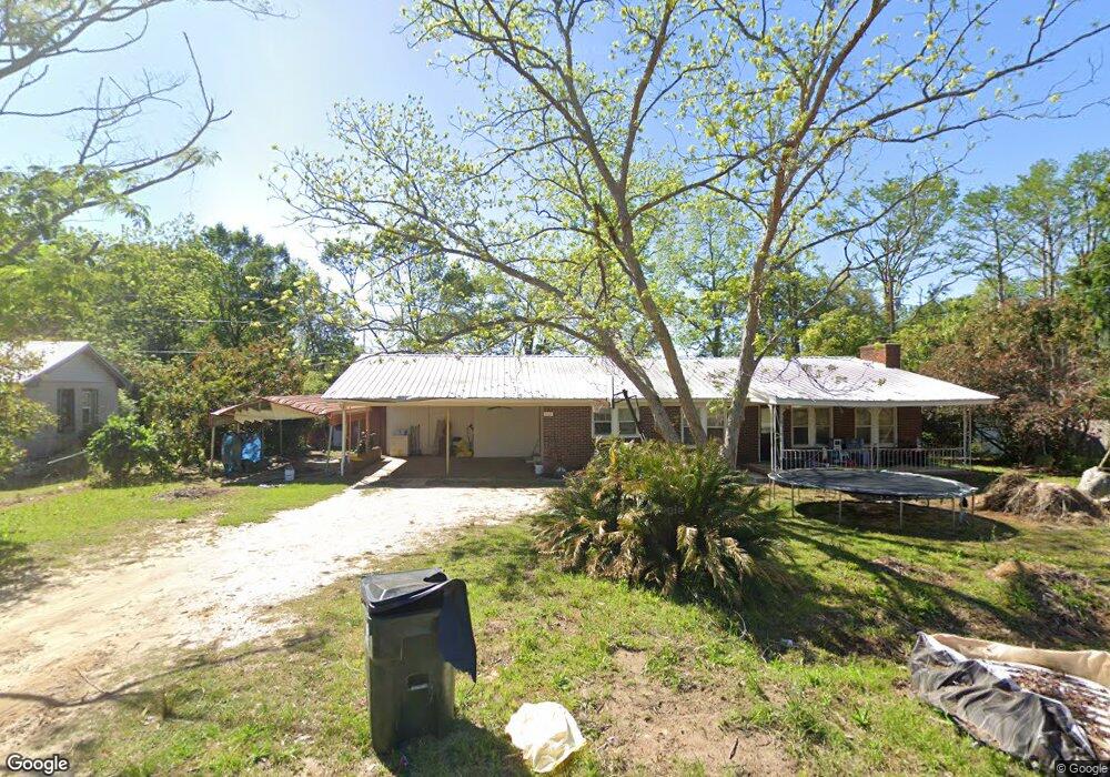 1403 Montgomery Ave, Douglas, GA 31535 - photo 1