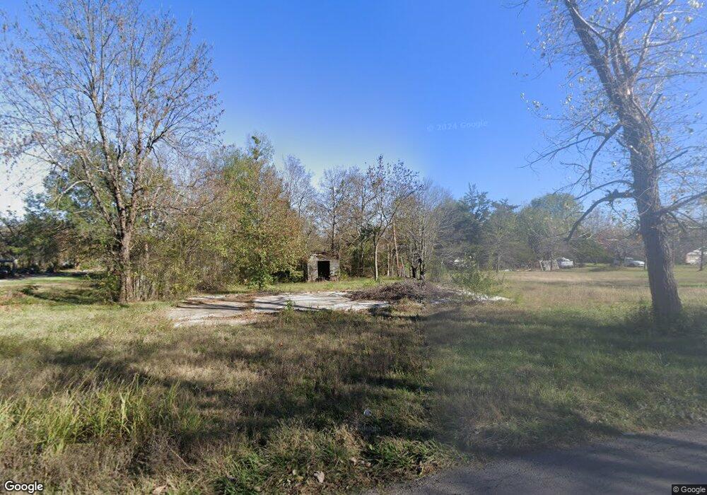 910 N I St, Hugo, OK 74743 - photo 1