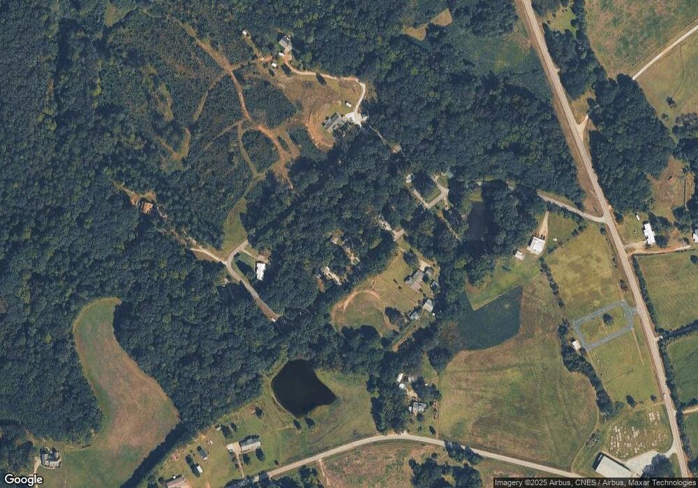 240 Cedar Creek Cir, Hartwell, GA 30643 - photo 1