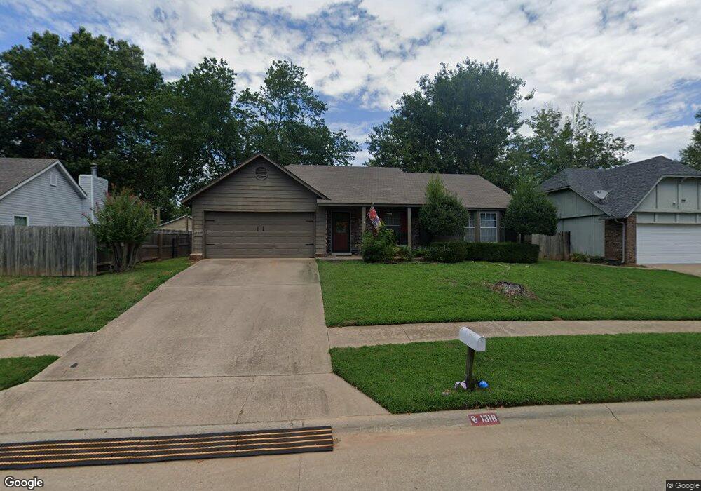 1316 W Jefferson St, Broken Arrow, OK 74011 - photo 1