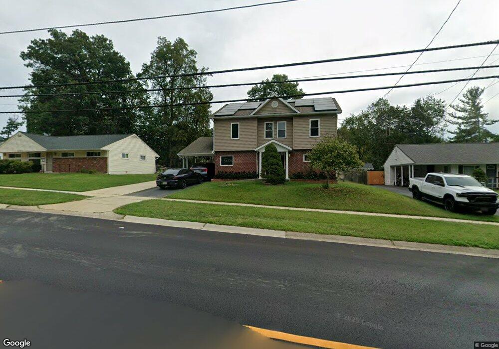 13909 Parkland Dr, Rockville, MD 20853 - photo 1