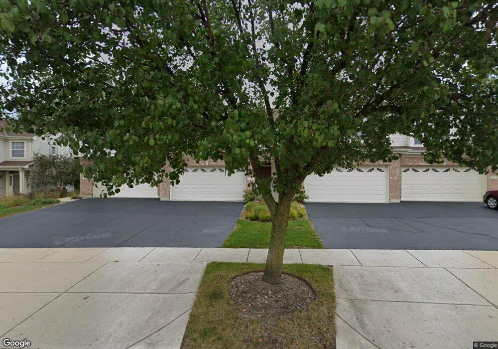 325 Emerald Ln unit 33, Algonquin, IL 60102 - photo 1