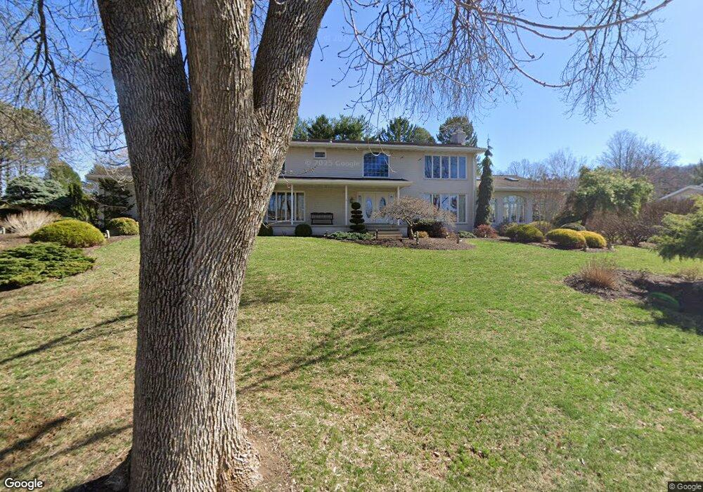 1724 Meadowlark Rd, Reading, PA 19610 - photo 1