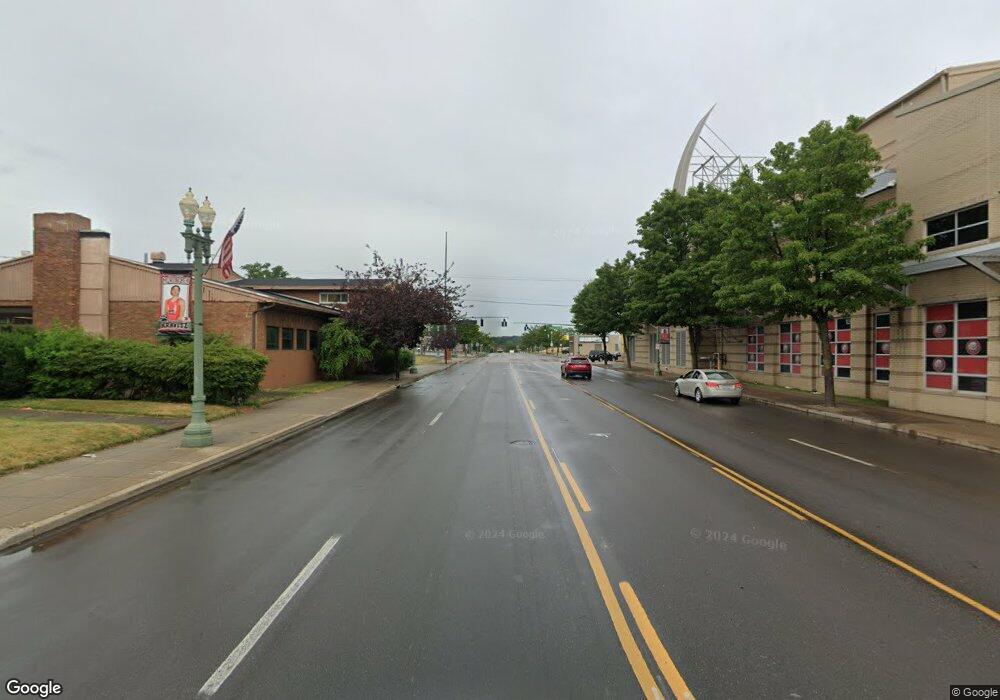 716 Lincoln Hwy, Canton, OH 44702 - photo 1