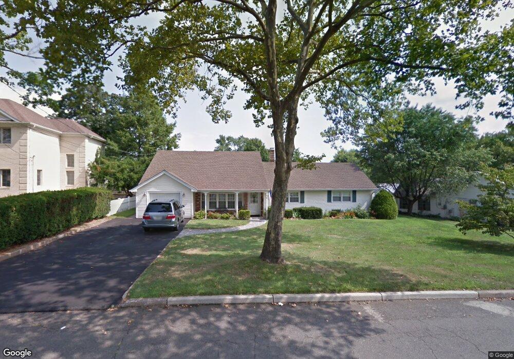 205 Kaywin Rd, Paramus, NJ 07652 - photo 1