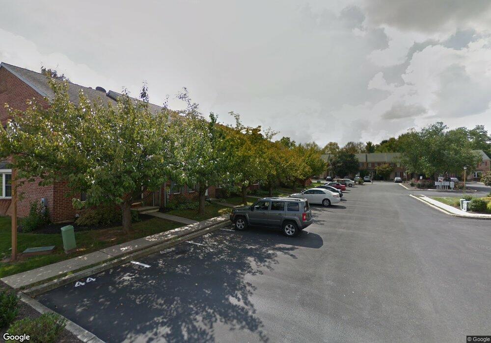 52 Warwick Ct, Reading, PA 19606 - photo 1