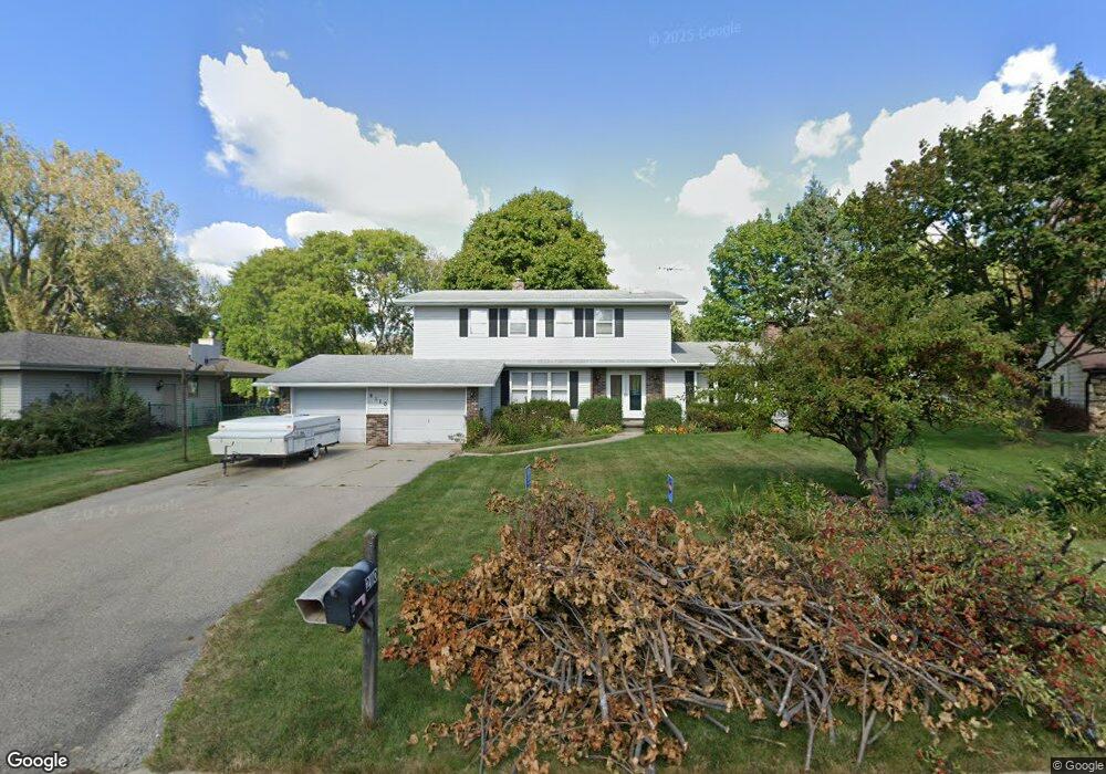 2110 W Cortland Dr, Appleton, WI 54914 - photo 1