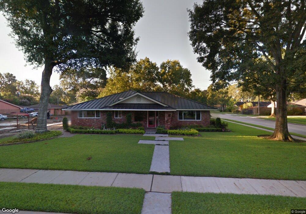 6235 Lindyann Ln, Houston, TX 77008 - photo 1