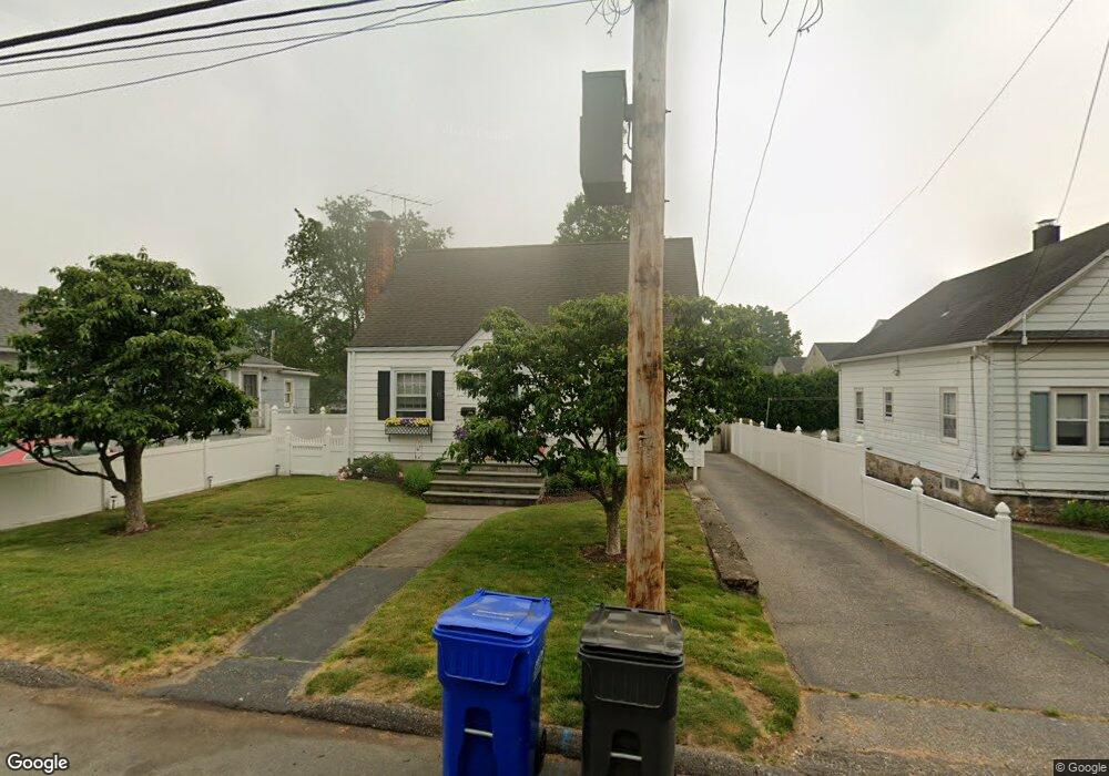 363 Lenox Rd, Fairfield, CT 06825 - photo 1