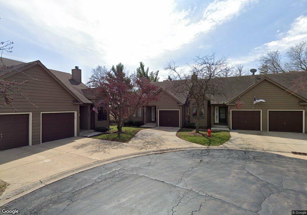 182 Dunbar Ln unit 31, East Dundee, IL 60118 - photo 1