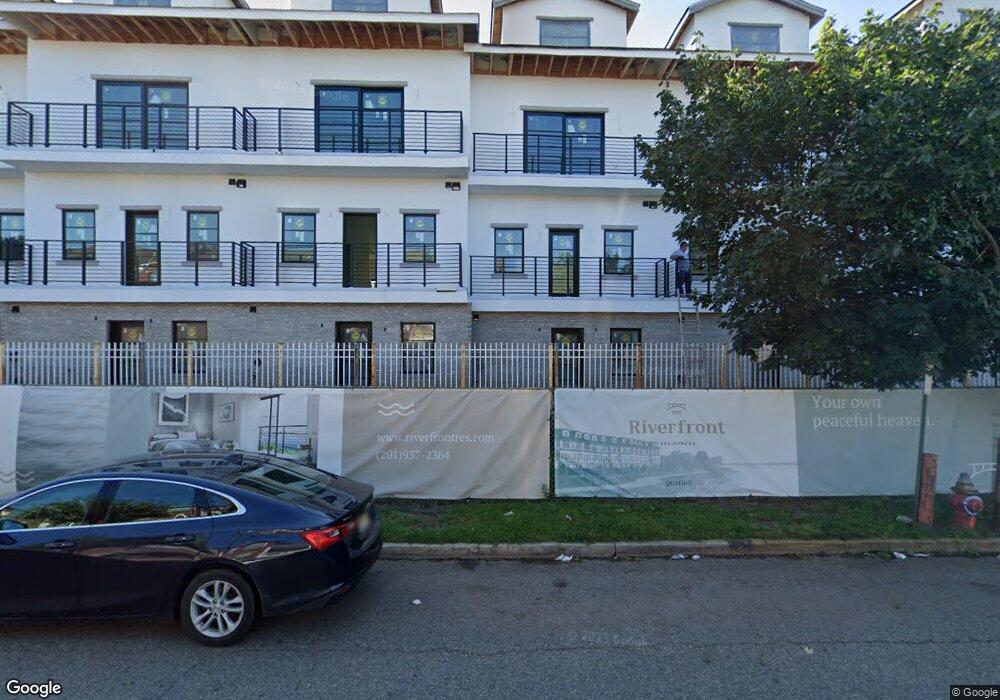 3 Harbor Front Plaza unit A3, Elizabeth, NJ 07206 - photo 1