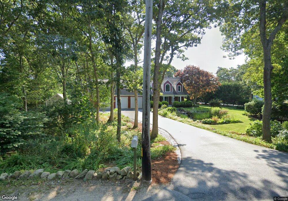 1440 Hyannis Barnstable Rd, Barnstable, MA 02630 - photo 1