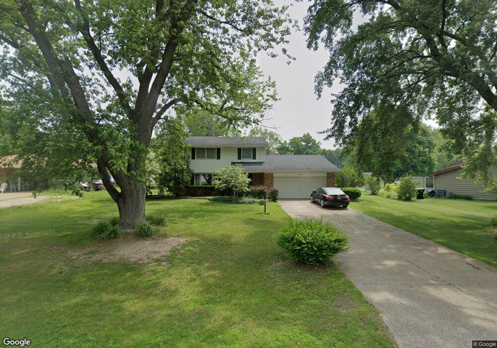 53420 Crestview Dr, South Bend, IN 46635 - photo 1