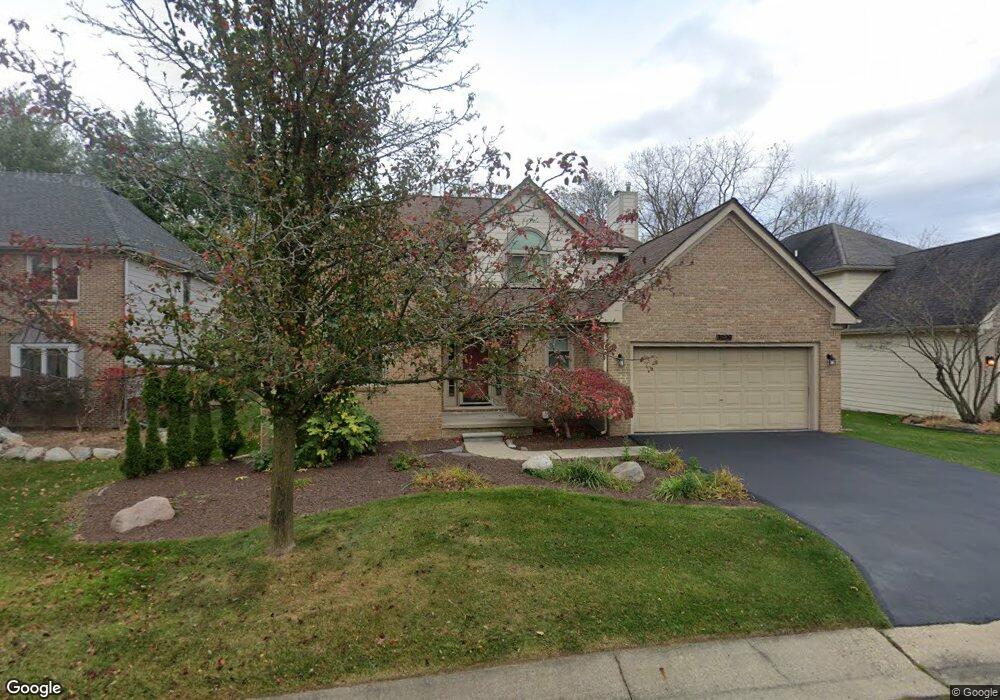 3200 Blossom unit 13, West Bloomfield, MI 48324 - photo 1