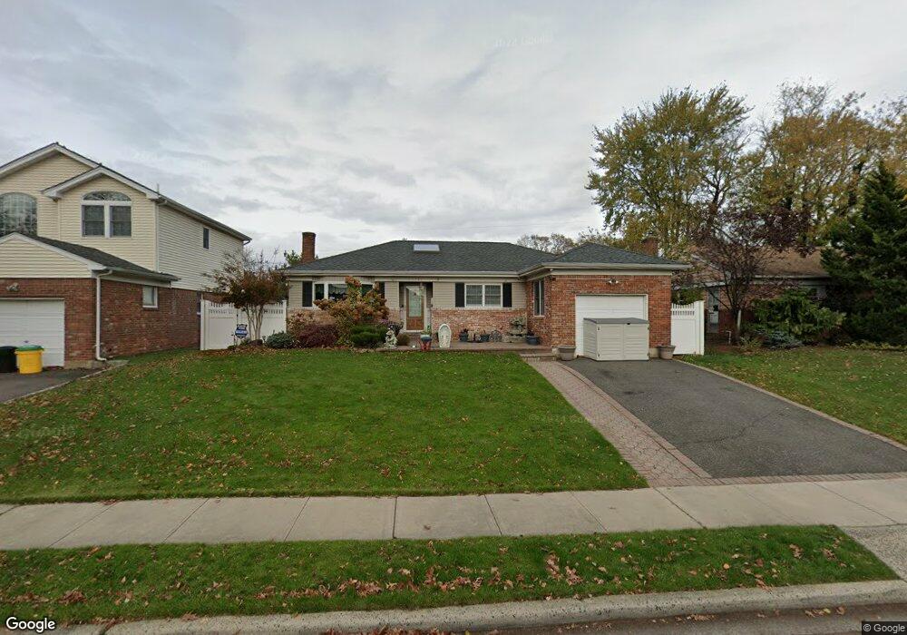 1572 Kew Ave, Hewlett, NY 11557 - photo 1