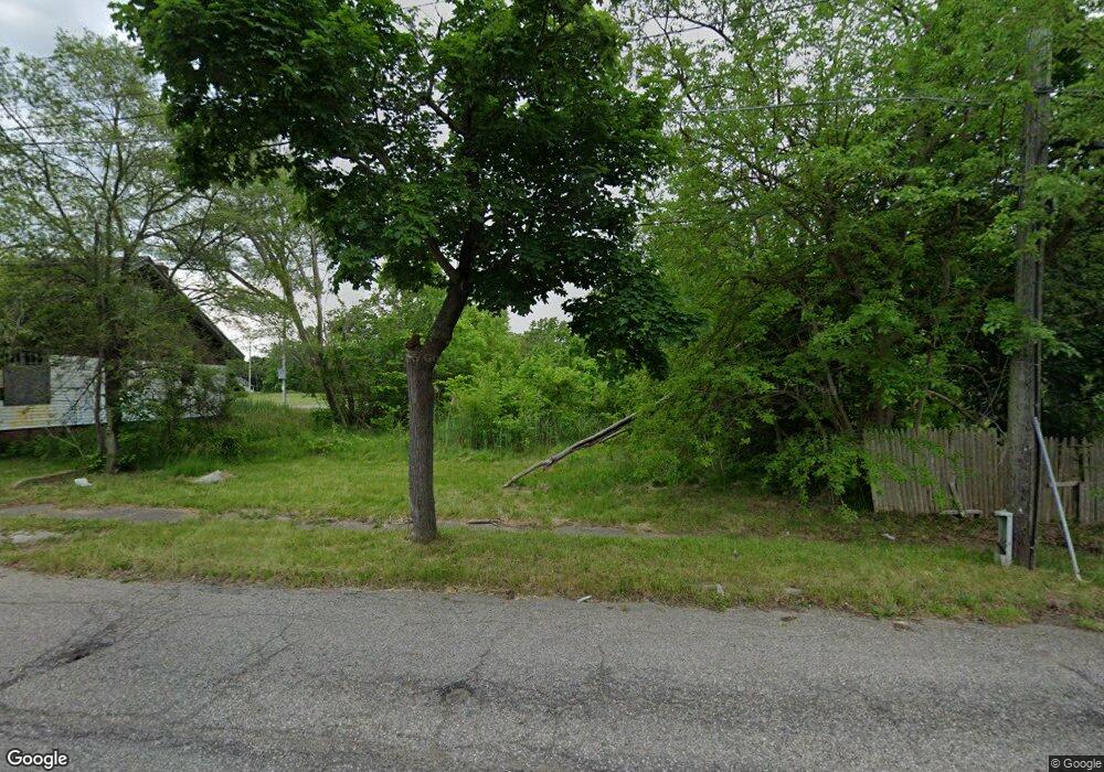 1446 Broadway Blvd, Flint, MI 48506 - photo 1