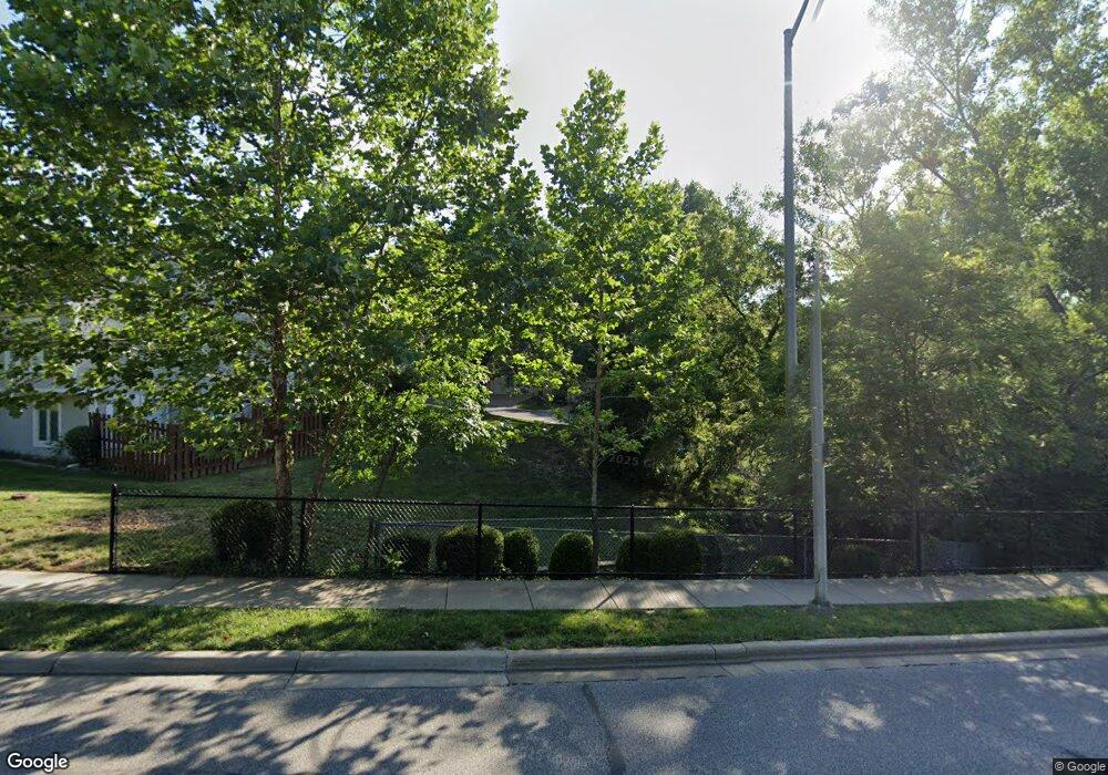 5806 Summit St, Shawnee, KS 66216 - photo 1