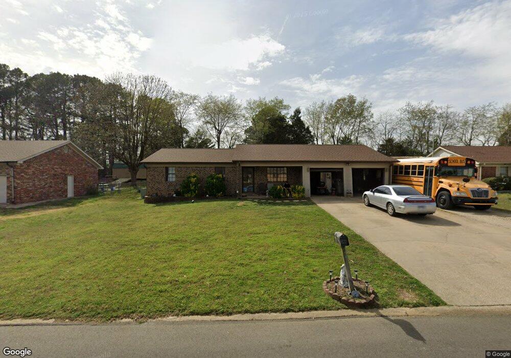 204 Tracy Ln, Paragould, AR 72450 - photo 1