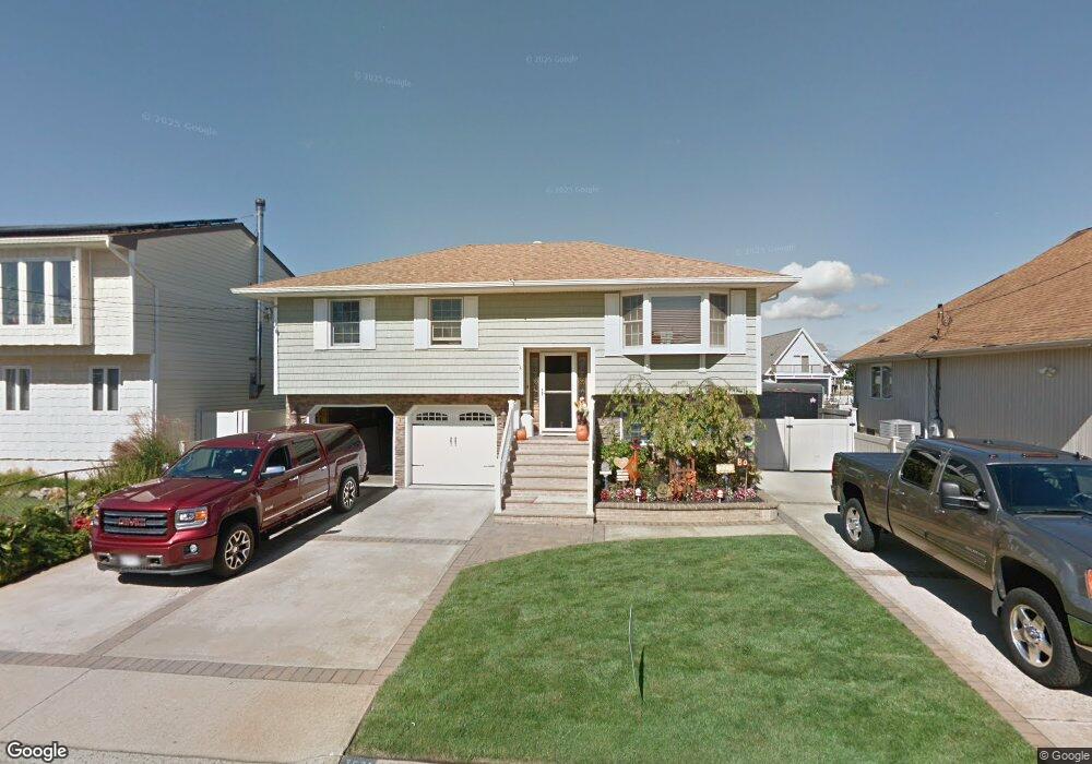 3621 Nimrod St, Seaford, NY 11783 - photo 1