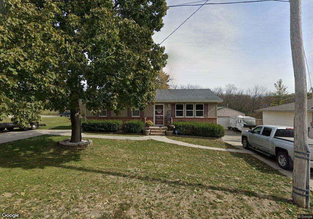 928 E 5th St S, Newton, IA 50208 - photo 1